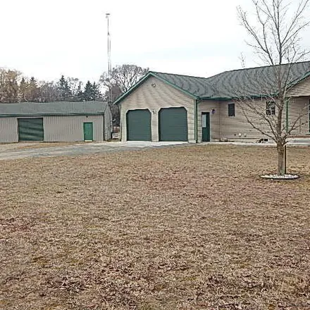 Buy this 3 bed house on West Chauvez Road in Riverton Township, MI 49431