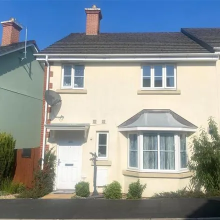 Buy this 3 bed house on Kensey Valley Meadow in St Stephens, PL15 9DT