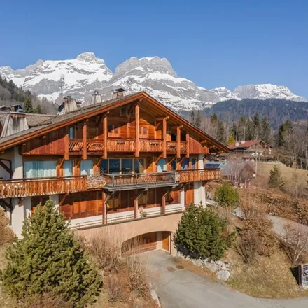 Image 2 - Megeve, Rhones Alps - House for sale