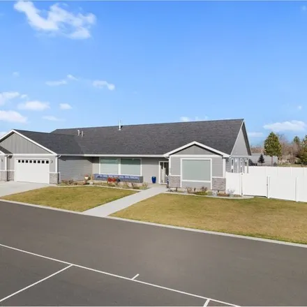 Buy this 4 bed house on 1327 Hughes Lane in Baker City, OR 97814