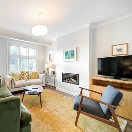 Image 2 - Station House, Spencer Road, Strand-on-the-Green, London, W4 3SL, United Kingdom - Duplex for sale