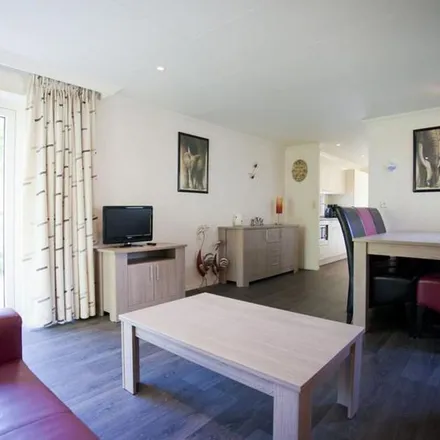 Rent this 4 bed apartment on Laaglandersluisweg 12 in 1981 LS Velsen-Zuid, Netherlands