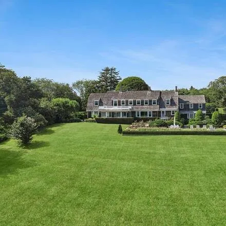 Buy this 7 bed house on 10 Jericho Lane in Village of East Hampton, East Hampton