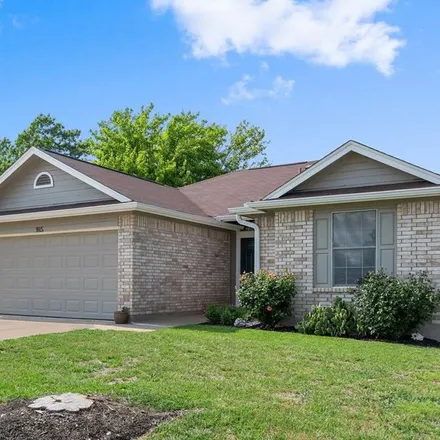 Rent this 3 bed apartment on 967 Lantana Lane in Leander, TX 78641