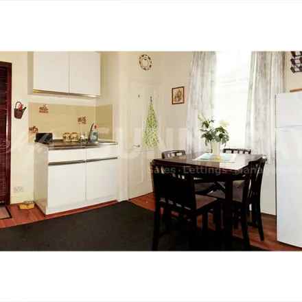 Image 3 - 14 Astonville Street, London, SW18 5PD, United Kingdom - Apartment for rent