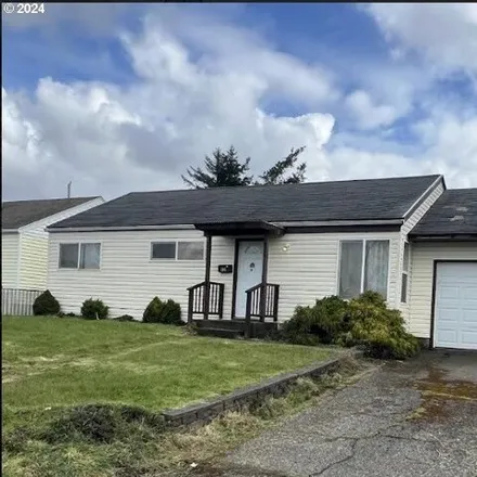 Image 1 - 829 Arago Avenue, Coos Bay, OR 97420, USA - House for sale