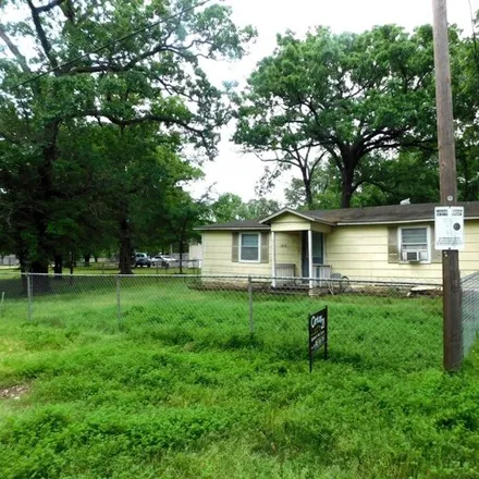 Buy this 3 bed house on 1899 Grady Road in Hawk Cove, Hunt County