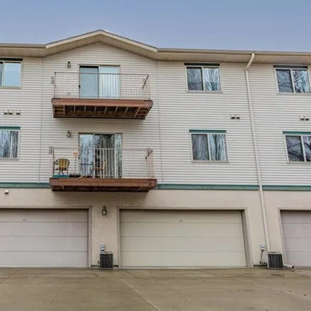 Buy this 2 bed condo on 215 3rd Avenue Southeast in Mandan, ND 58554