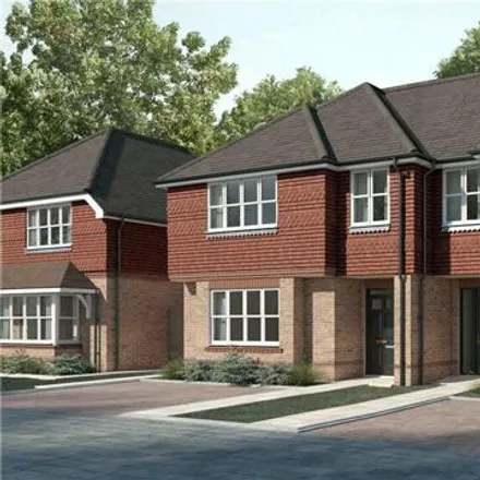 Buy this 4 bed duplex on 46 Cross Road in Tadworth, KT20 5ST