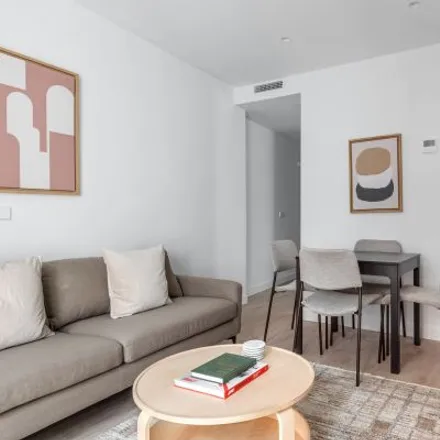 Image 4 - Calle del Molino de Viento, 28004 Madrid, Spain - Apartment for rent