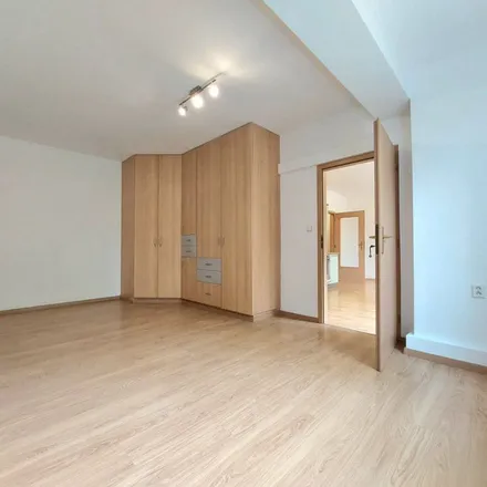 Image 7 - Ve Stromovce, 500 11 Hradec Králové, Czechia - Apartment for rent