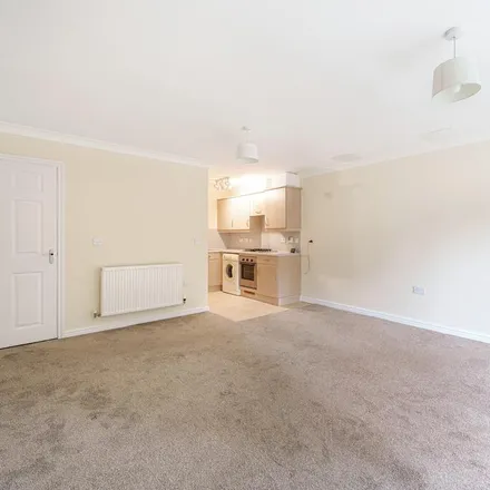 Image 2 - Annecy Court, Dowty Road, Cheltenham, GL51 7NZ, United Kingdom - Apartment for rent
