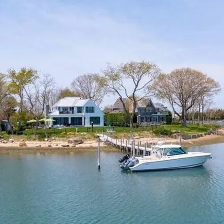 Rent this 6 bed house on 82 Harbor Drive in Noyack, Suffolk County