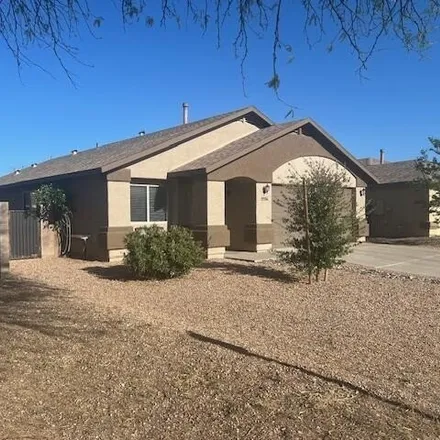 Rent this 3 bed house on Butterfield Ranch in Saddleback Avenue, Tucson