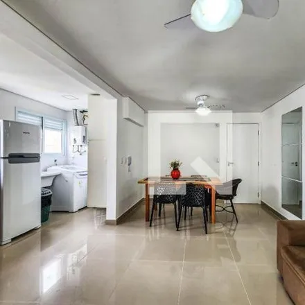 Rent this 3 bed apartment on Rua Rio de Janeiro in Pitangueiras, Guarujá - SP