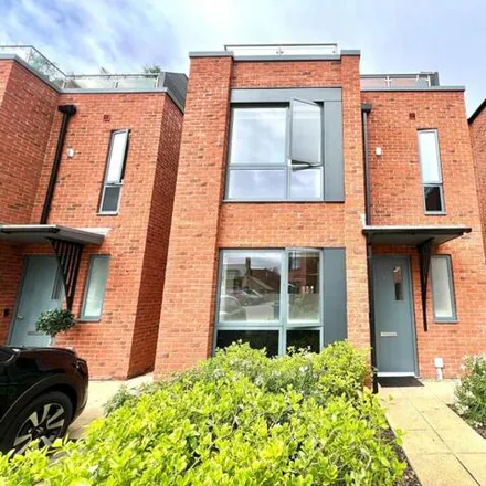 Rent this 5 bed house on Wingate Drive in Manchester, M20 2WP