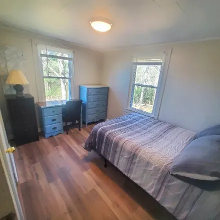 Rent this 1 bed room on Twin Leaf Brewery in 144 Coxe Avenue, South Slope