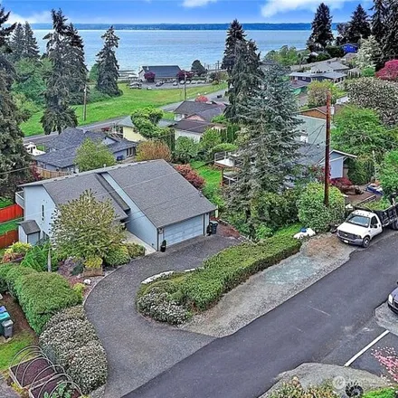 Buy this 3 bed house on 1233 View Street in Island County, WA 98282