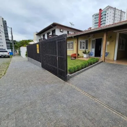 Buy this 2 bed house on Rua Farmacêutico Adolfo Oliani Júnior 92 in Vila Nova, Blumenau - SC