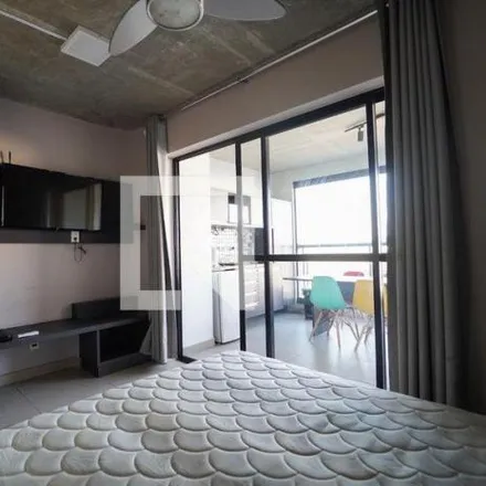 Rent this 1 bed apartment on Rua Javaés 415 in Bairro da Luz, São Paulo - SP