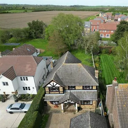Buy this 5 bed house on The Avenue in Maldon, CM3 6LZ