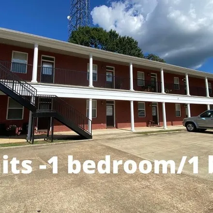 Buy this studio duplex on 47 Old Taylor Road in Oxford, MS 38655