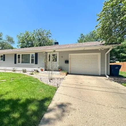 Buy this 3 bed house on 1349 Lincoln Court in Monmouth, IL 61462