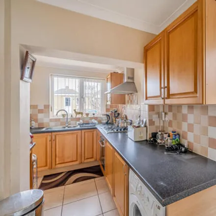 Image 3 - Scarborough Road, Swindon, SN2 2NS, United Kingdom - House for sale