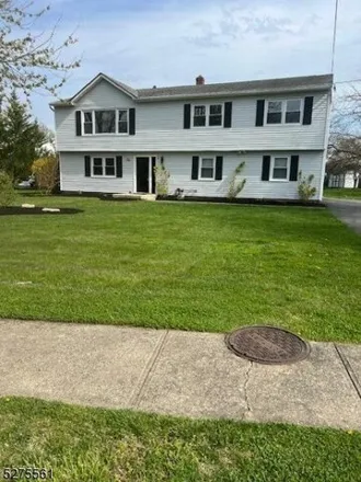 Rent this 4 bed house on 2 Stiles Lane in Montville Township, NJ 07045