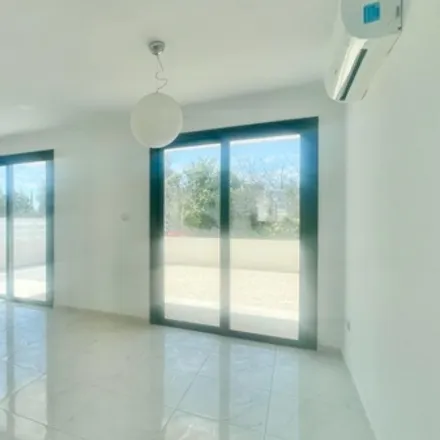 Image 6 - Chlorakas, Paphos, Paphos District - House for sale