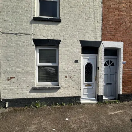 Rent this 2 bed townhouse on St Paul's Church of England Primary School in New Street, Gloucester
