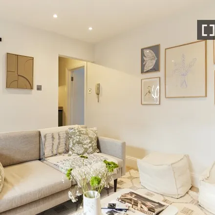 Rent this 1 bed apartment on 241 St Charles Square in London, W10 6HG