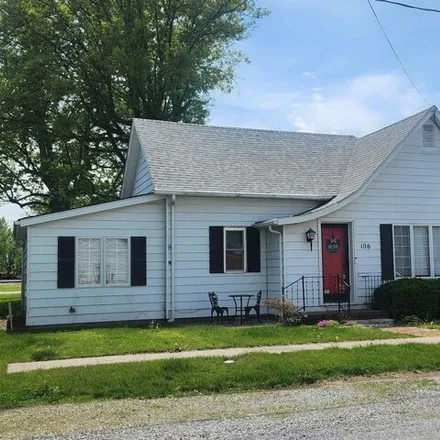 Buy this 3 bed house on 182 Grand Svenue in Pinckneyville, IL 62274