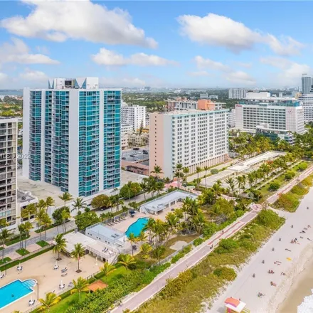 Image 1 - 2699 Collins Avenue, Miami Beach, FL 33140, USA - Condo for rent