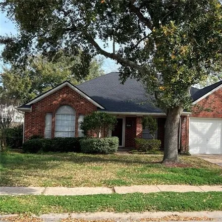 Rent this 4 bed house on 2504 Meadowhurst Drive in Pearland, TX 77584