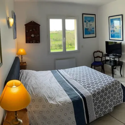 Rent this 4 bed house on 14117 Arromanches-les-Bains