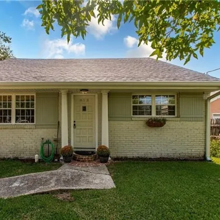 Buy this 3 bed house on 813 North Starrett Road in Metairie, LA 70003