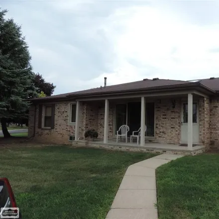 Image 2 - 49307 Chesterfield Court, Shelby Charter Township, MI 48315, USA - Condo for rent