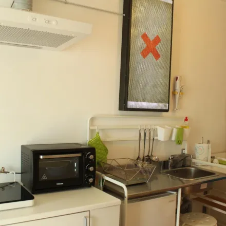 Rent this 2 bed apartment on Rua de António Carneiro 61 in 4300-027 Porto, Portugal