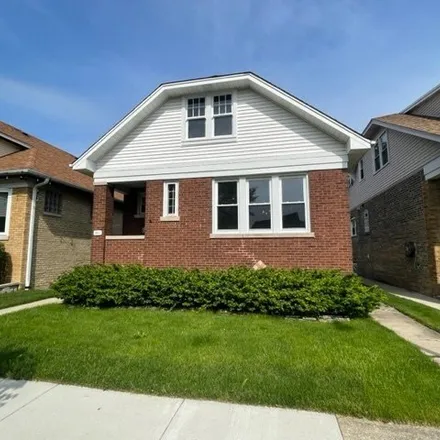 Buy this 2 bed house on 5911 North Austin Avenue in Chicago, IL 60646