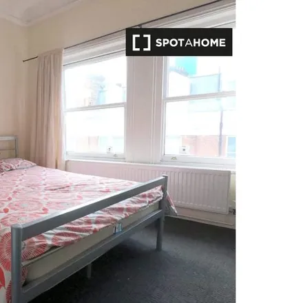 Rent this 4 bed room on Mall Tavern in 71-73 Palace Gardens Terrace, London
