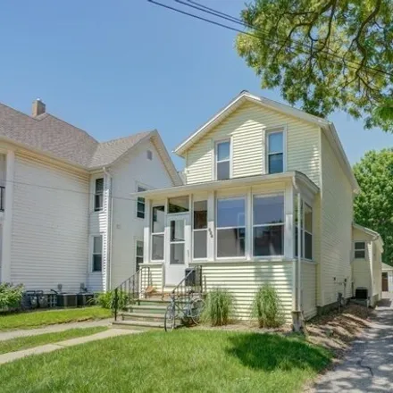 Buy this 3 bed house on 536 West Wilson Street in Madison, WI 53703