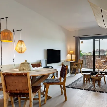 Rent this 2 bed apartment on Avinguda Meridiana in 55, 08001 Barcelona