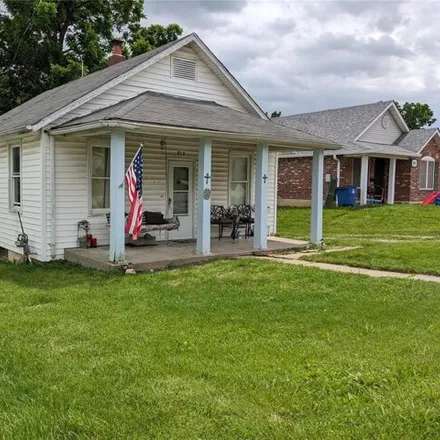 Image 2 - 814 Spring Ave, Saint Charles, Missouri, 63301 - House for sale