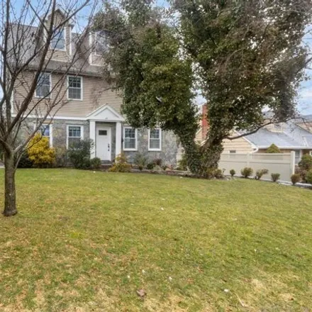 Rent this 3 bed house on 46 Middlebury Street in Stamford, CT 06902
