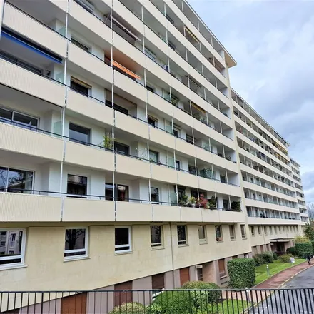 Rent this 3 bed apartment on 43 Quai Alphonse Le Gallo in 92100 Boulogne-Billancourt, France