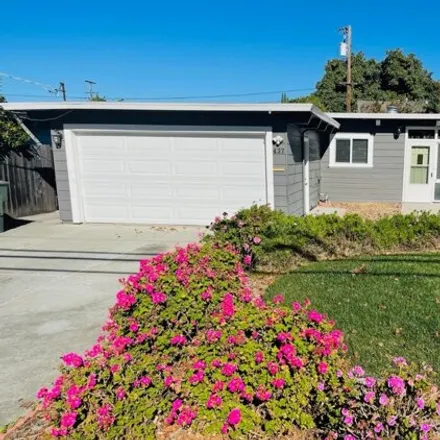 Rent this 3 bed house on 441 East Duane Avenue in Sunnyvale, CA 94085
