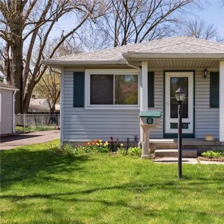 Buy this 3 bed house on 4689 Luann Avenue in Toledo, OH 43623