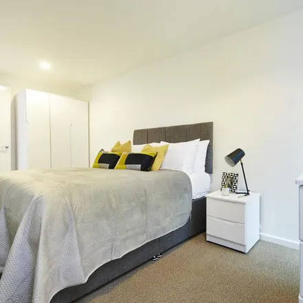 Image 9 - White Croft, Sheffield, S1 4NQ, United Kingdom - Apartment for rent