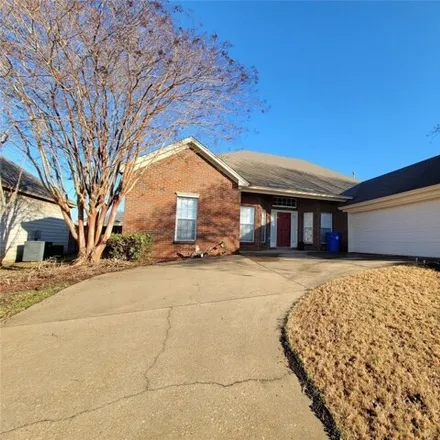 Rent this 4 bed house on 1939 Dundee Drive in Prattville, AL 36066